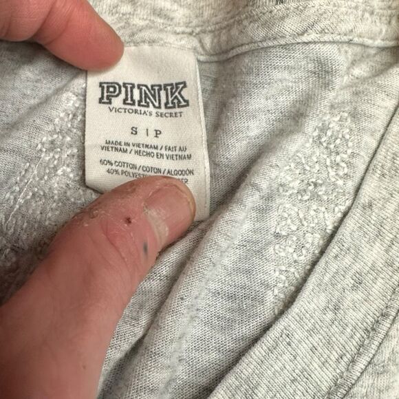 PINK VICTORIA’S SECRET Women’s Gray Black Sequin Logo Long Sleeve Tee Size Small - Picture 3 of 4